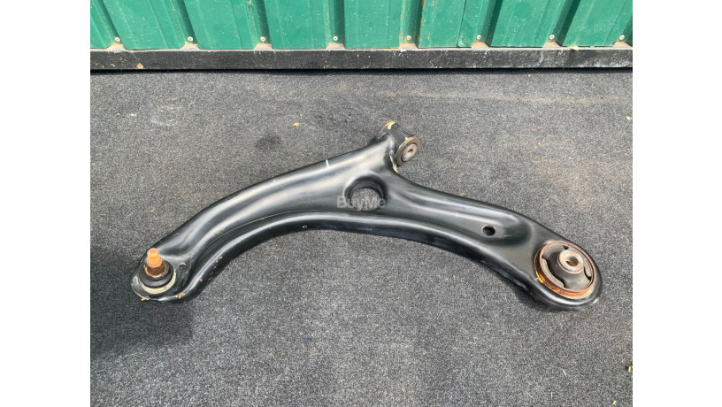 lower-arm-honda-fit-gp5-big-0