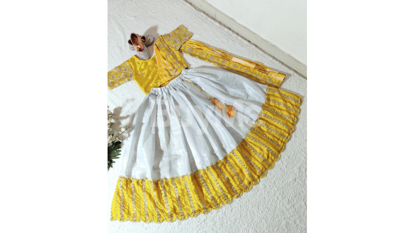 designed-saree-for-kids-yellow-big-2