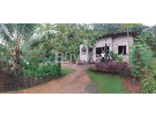 PEACEFUL LAND WITH NEW HOUSE FOR SALE IN ELPITIYA