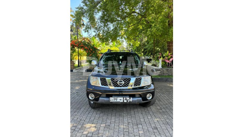 nissan-navara-2007-big-7