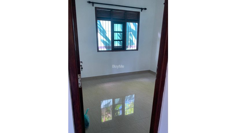 house-for-sale-at-athurugiriya-big-6