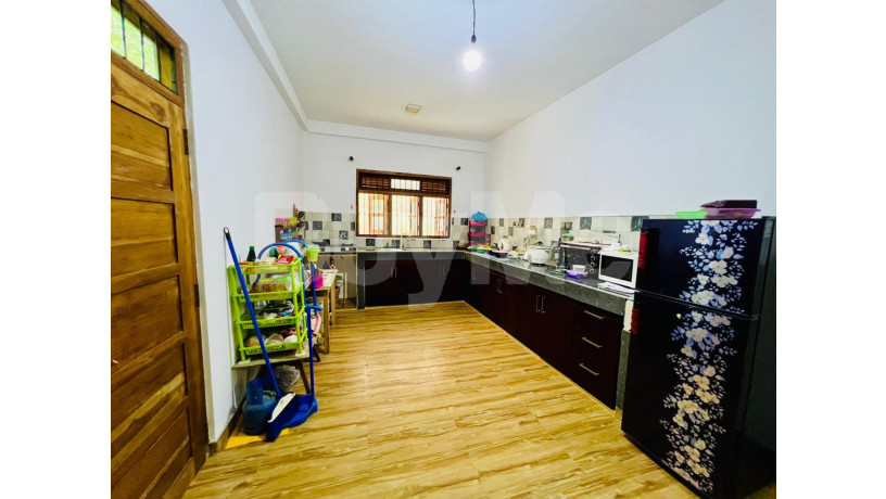 two-storey-beautiful-house-for-sale-in-thalahena-salmaluyana-big-5