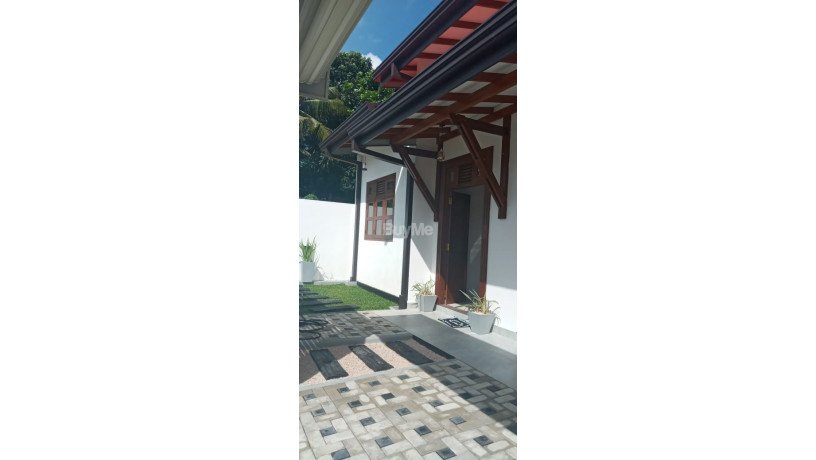 house-for-sale-at-athurugiriya-big-2